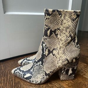 Loeffler Randall python boot. Size 7.5us